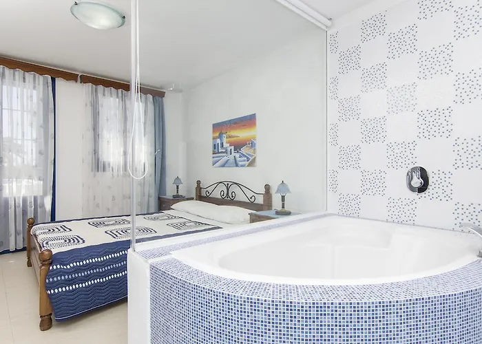 Appartement White & Blue Perivolos (Santorini)